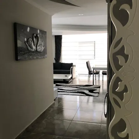 Another World Luxury Apartament *